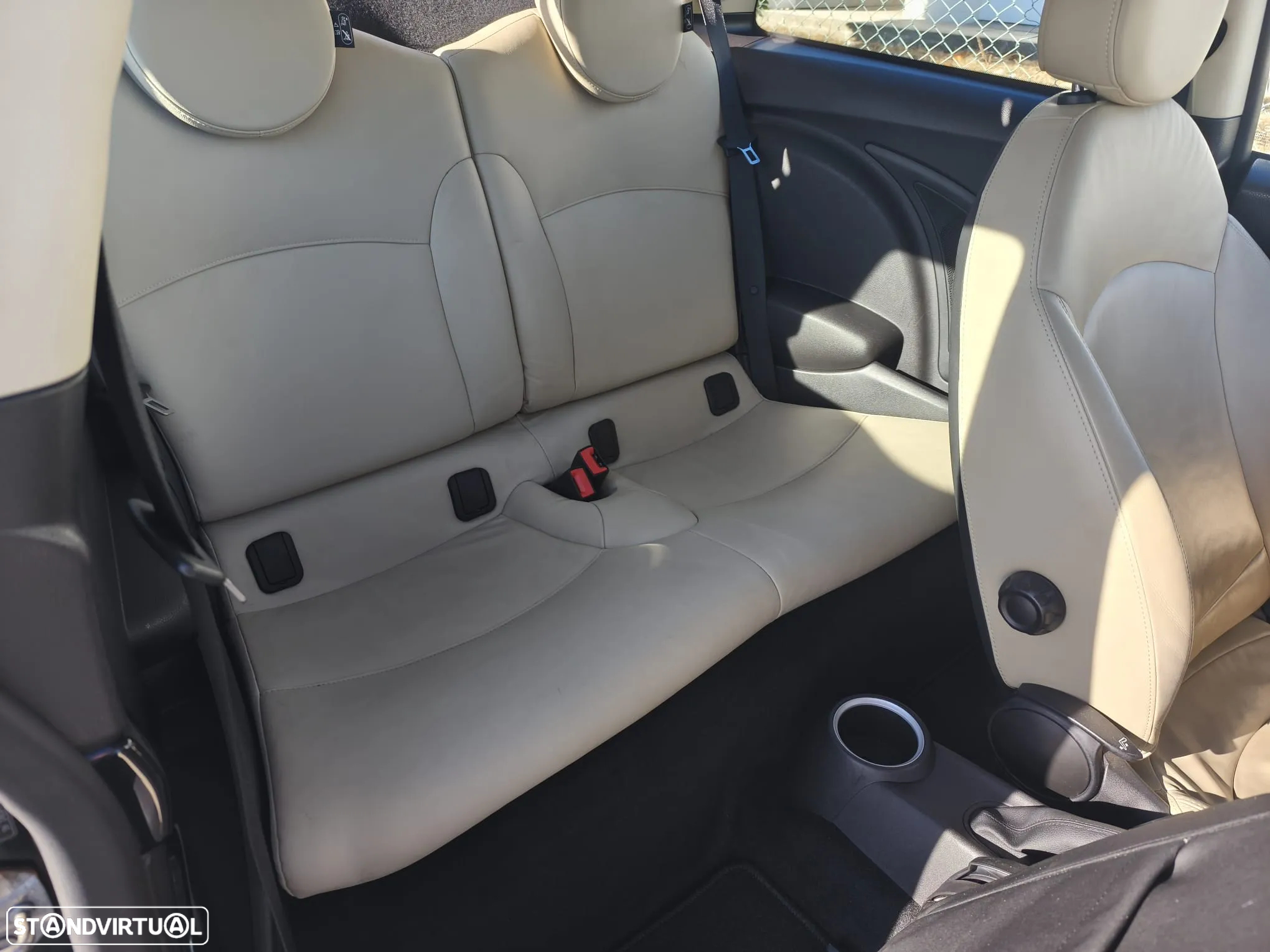 MINI 3 Portas One 1.6 - 15