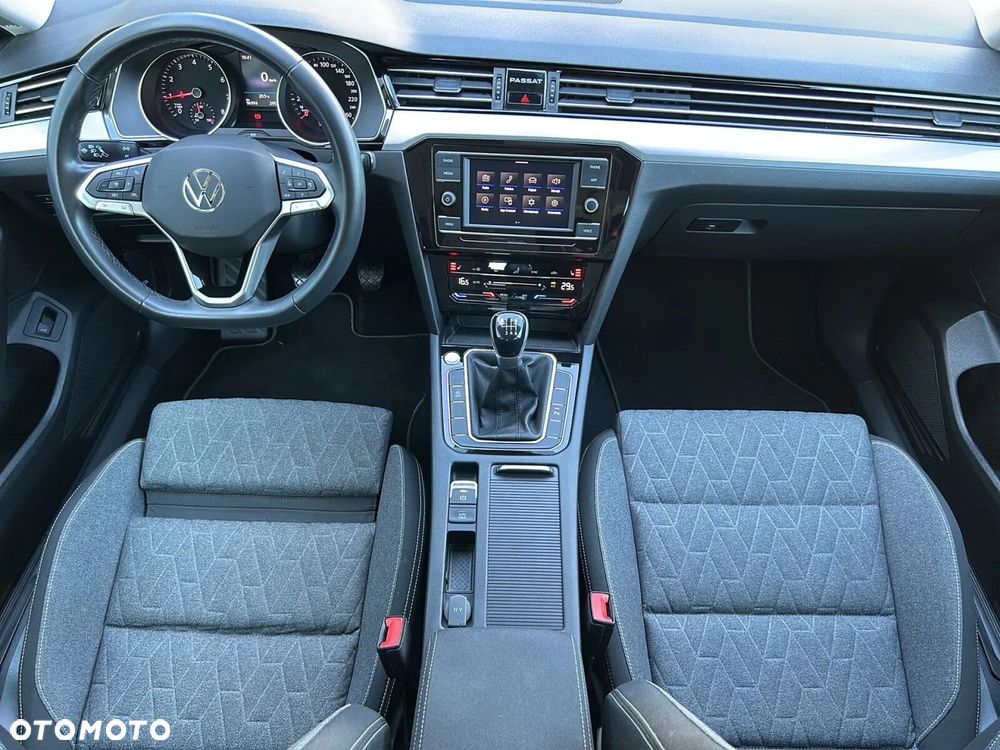 Volkswagen Passat Variant 1.5 TSI EVO Business - 5