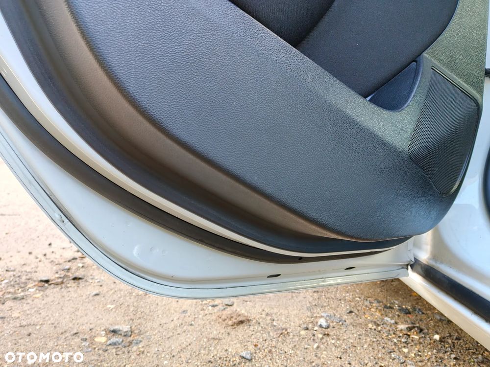 Opel Astra 1.7 CDTI DPF Cosmo - 26