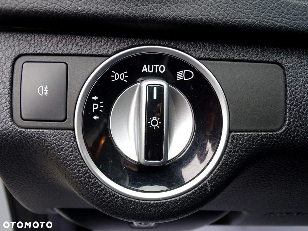 Mercedes-Benz Klasa C 250 (BlueEFFICIENCY) 7G-TRONIC - 9