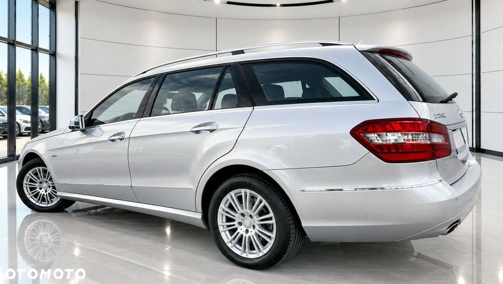 Mercedes-Benz Klasa E 350 CDI BlueEff Elegance - 31