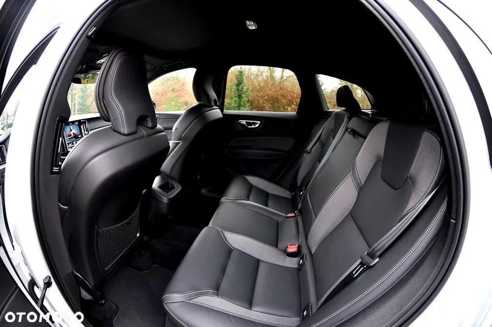 Volvo XC 60 B5 D AWD Geartronic RDesign - 22