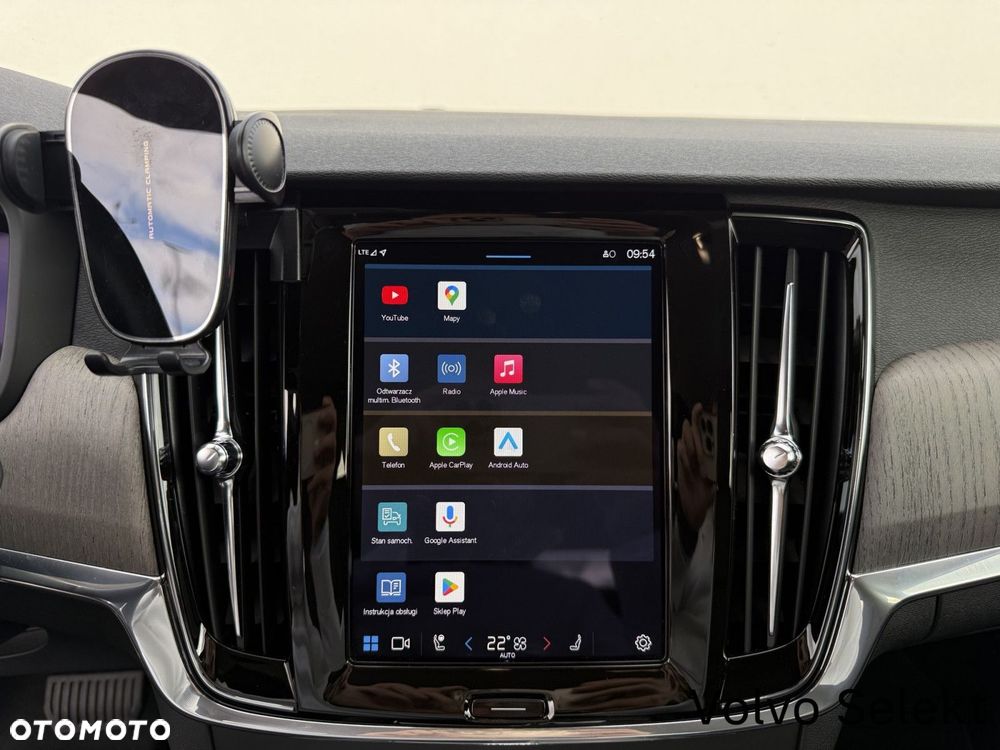 Volvo V90 Cross Country - 24