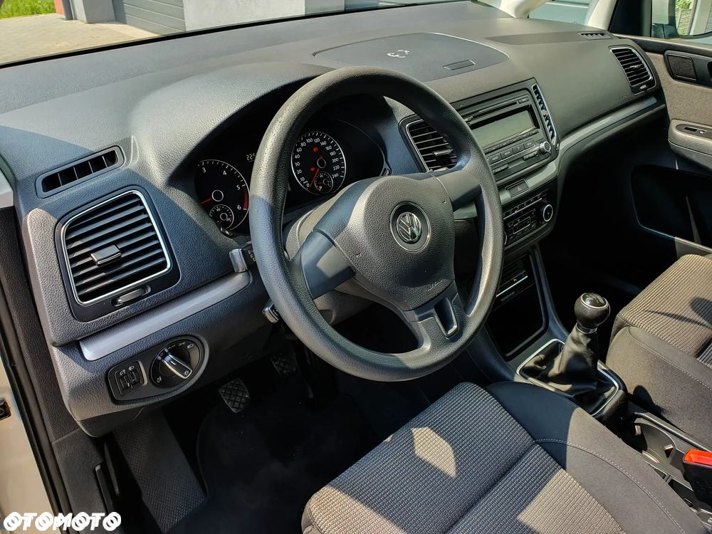 Volkswagen Sharan - 34