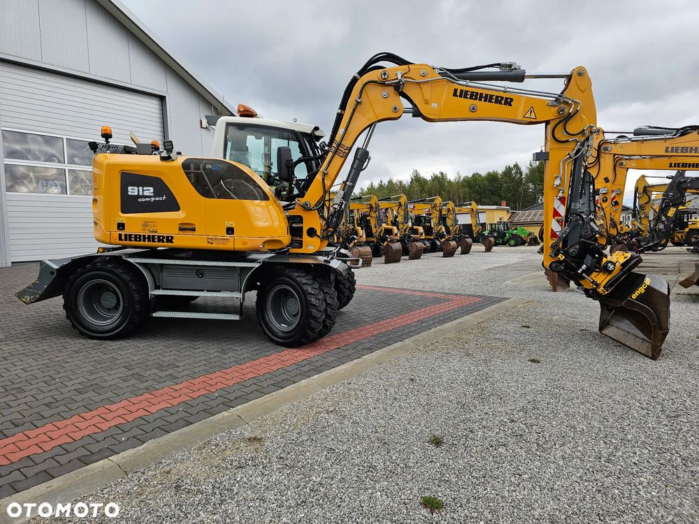 Liebherr A 912 Compact - 7