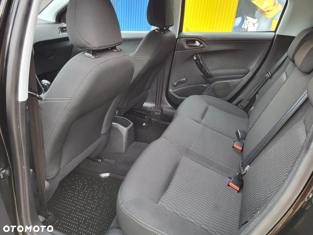 Peugeot 208 68 VTI Active - 16