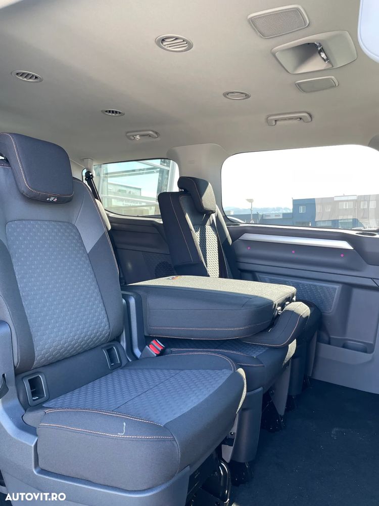 Volkswagen Caravelle - 14