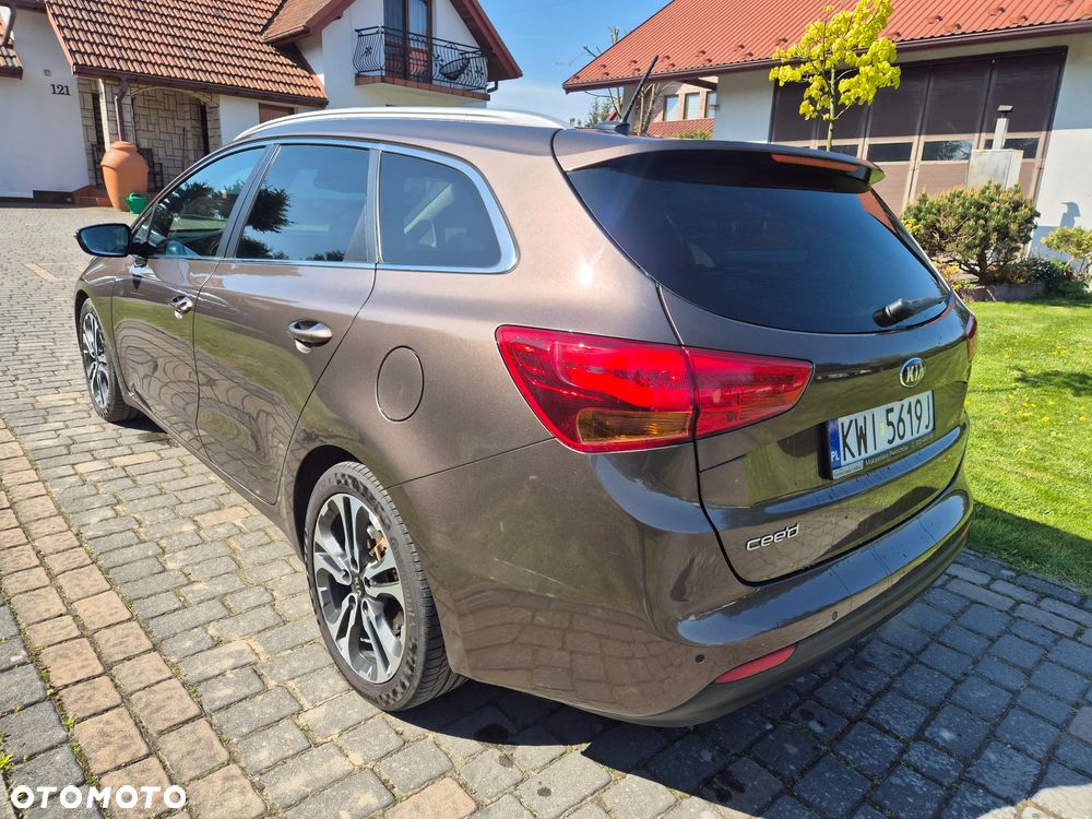 Kia Ceed 1.6 GDI L DCT - 28