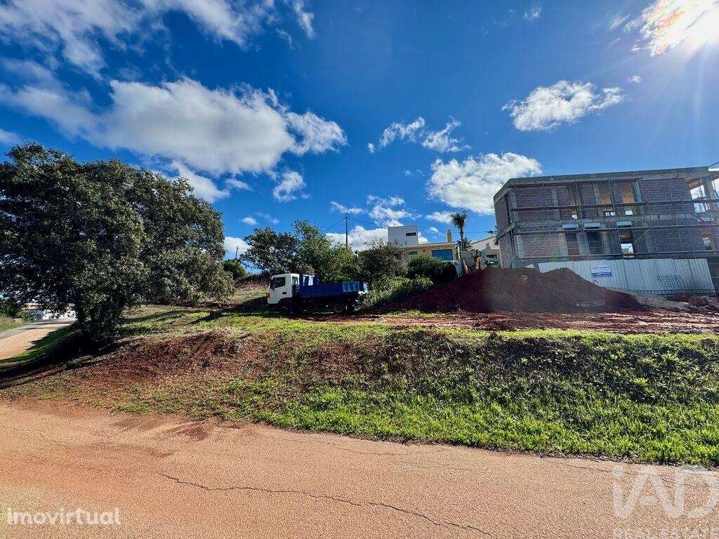 Casa / Villa em Mexilhoeira Grande de 255,00 m2 - Grande imagem: 4/18