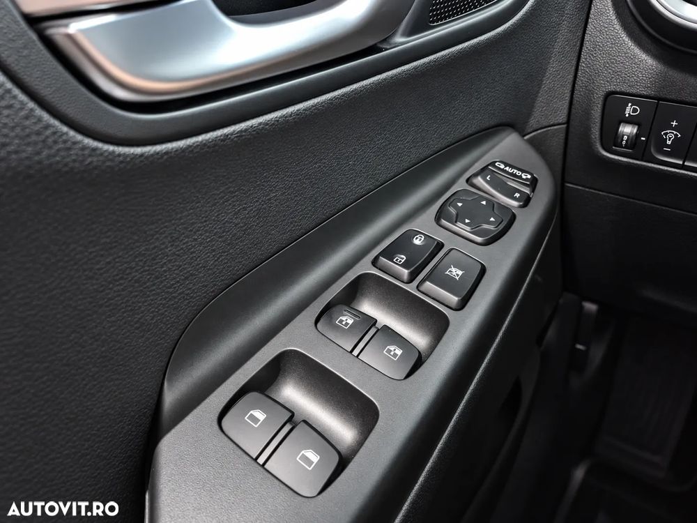 Hyundai KONA BEV 204 CP 64.8 kWh Luxury - 12