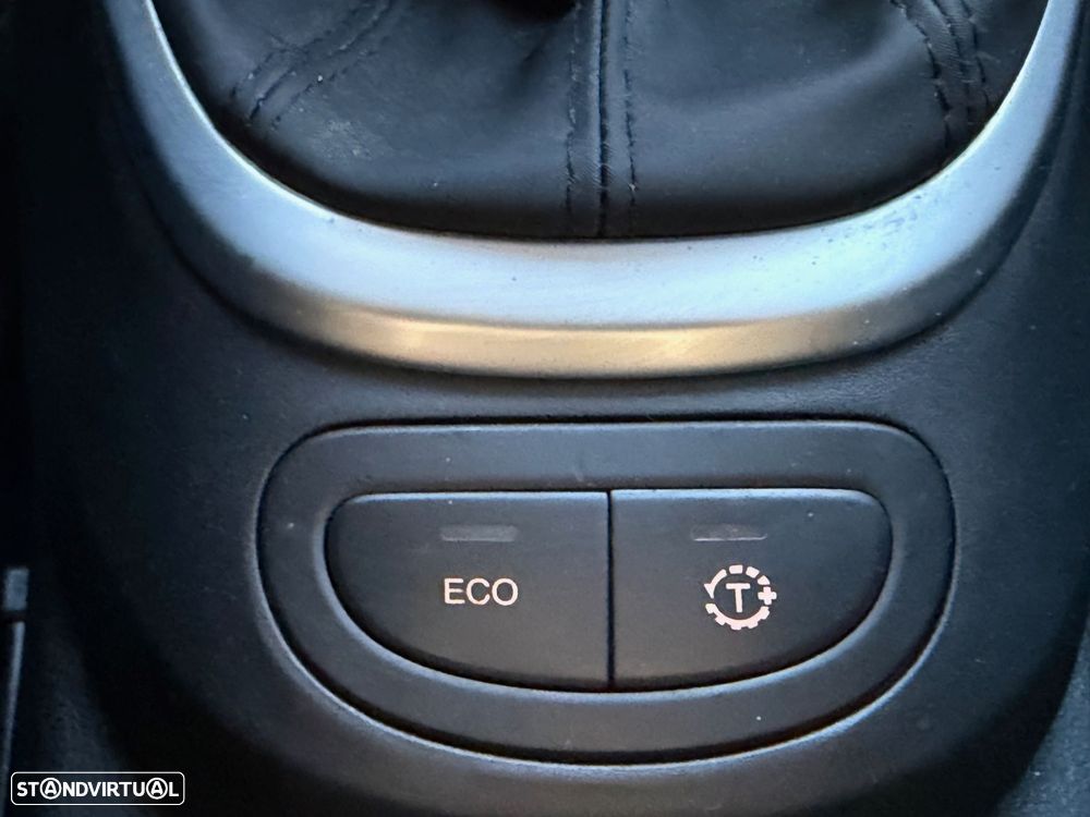 Fiat 500L 0.9 8V TwinAir Lounge Eco S&S - 32