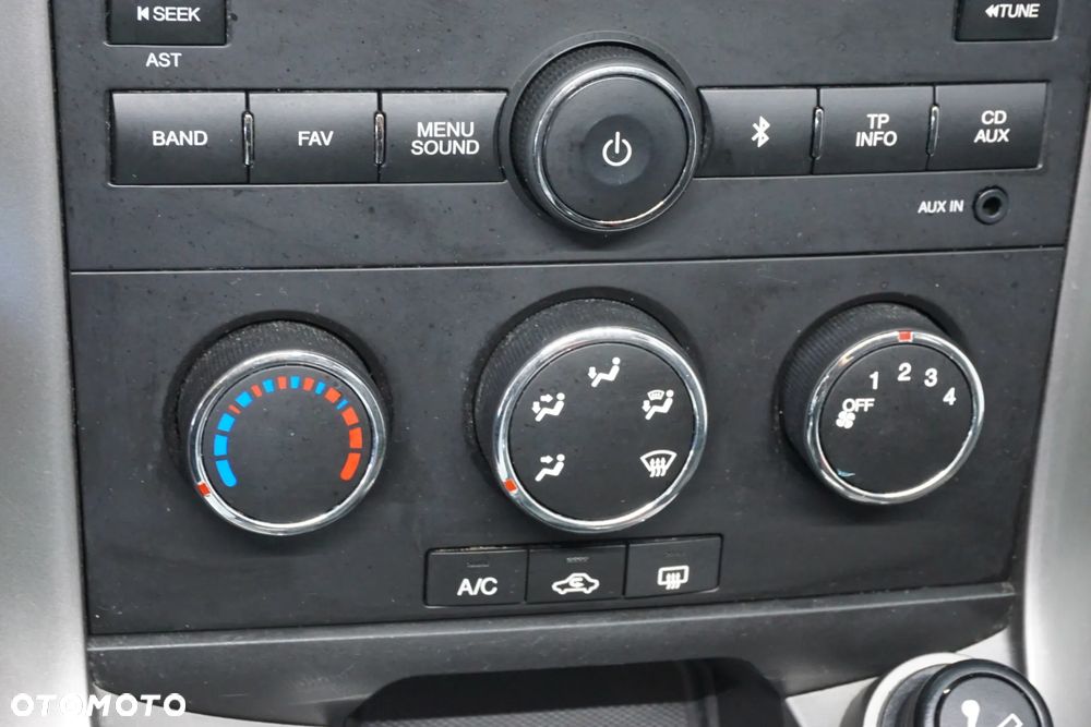 Chevrolet Captiva 2.2 Diesel 2WD LS - 33