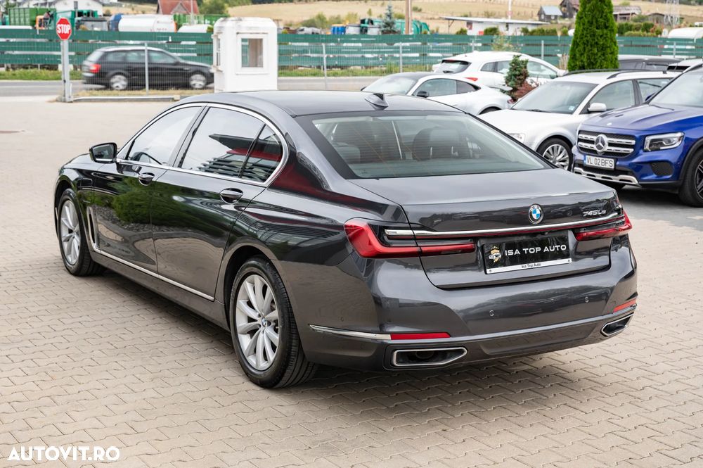 BMW Seria 7 745Le - 12