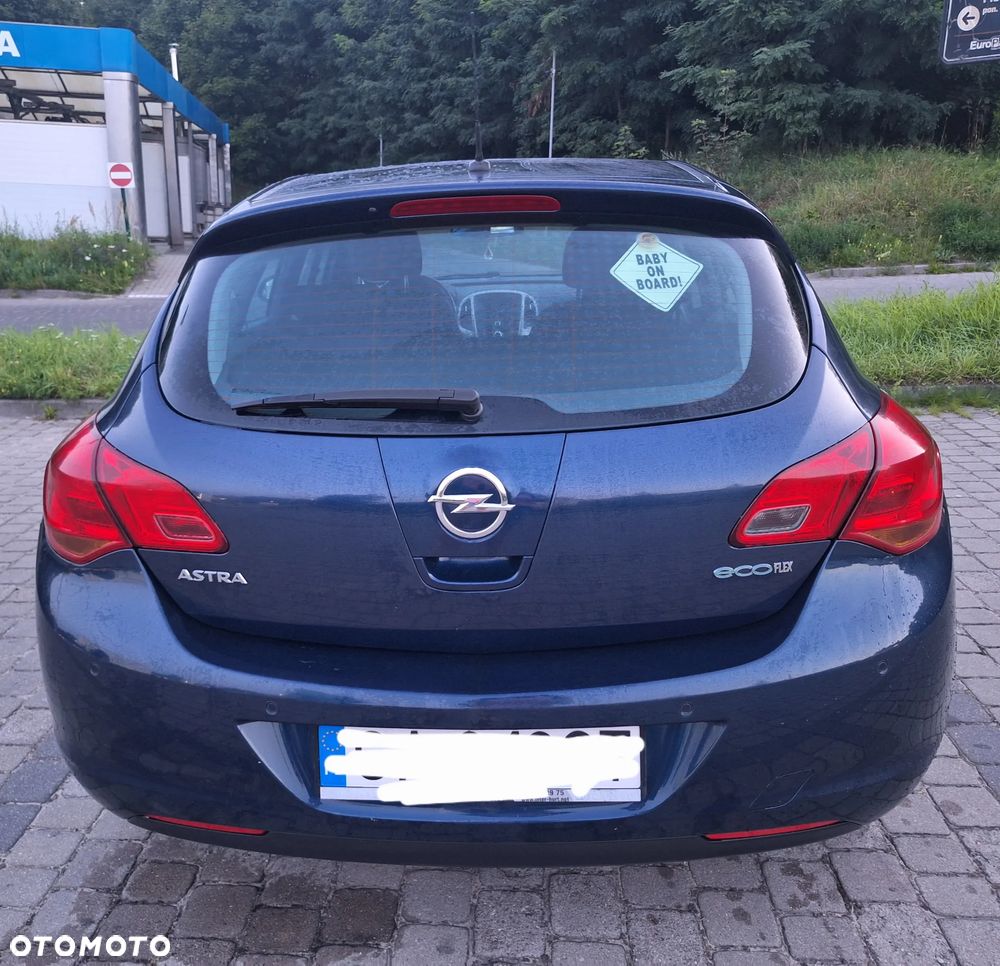 Opel Astra 1.4 Cosmo - 2