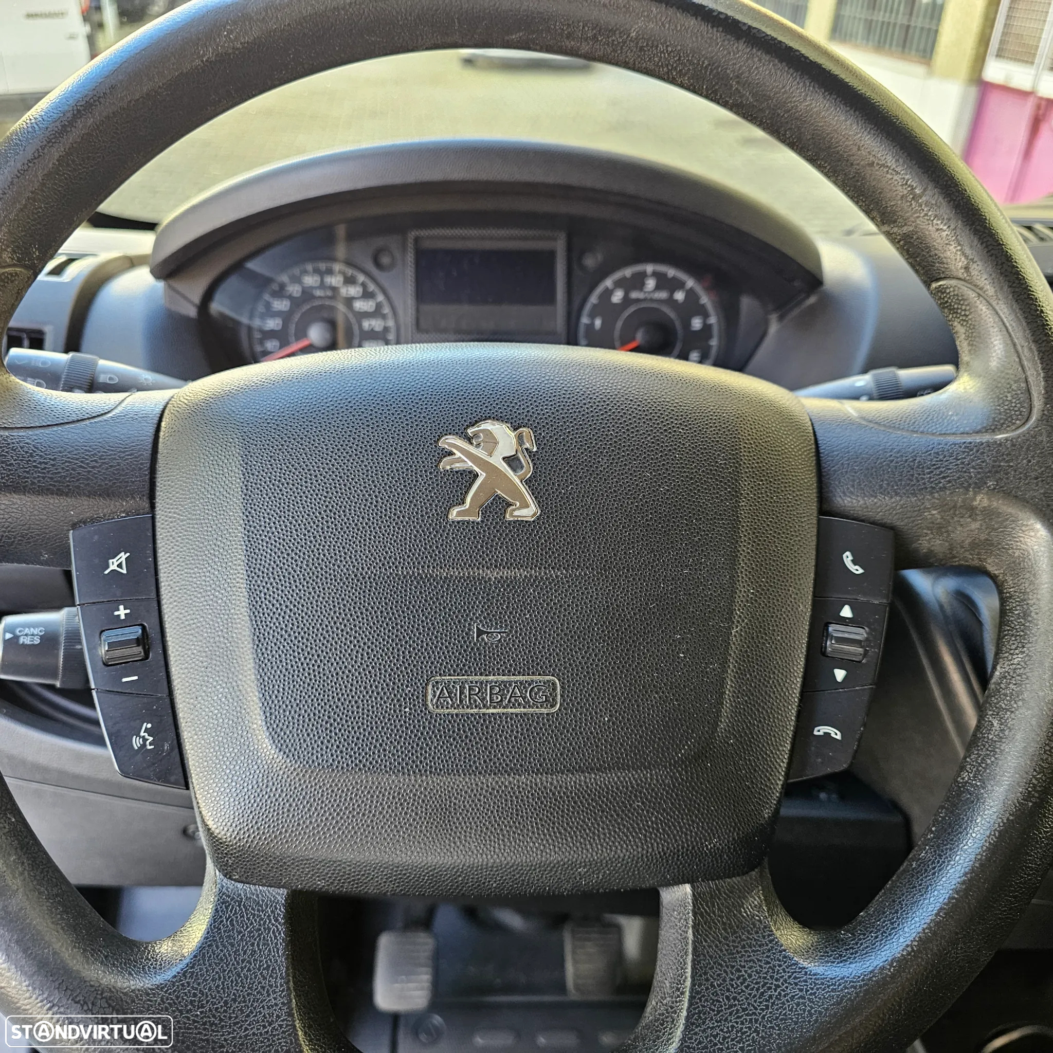 Peugeot Boxer 2.0 HDI Isótermica - 19