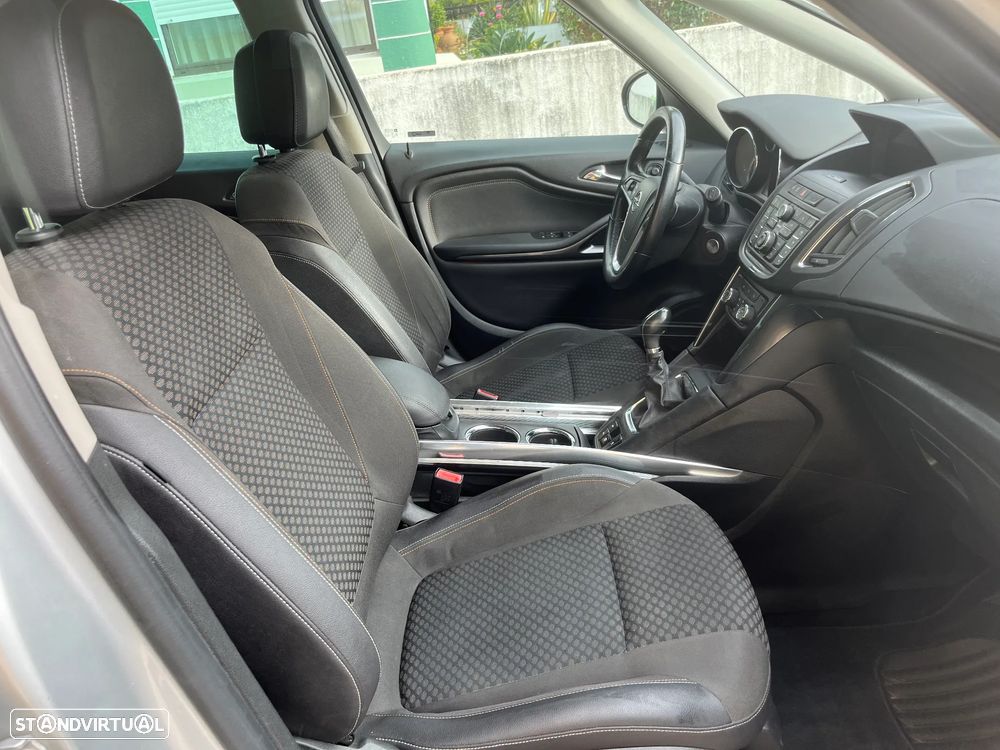Opel Zafira - 8