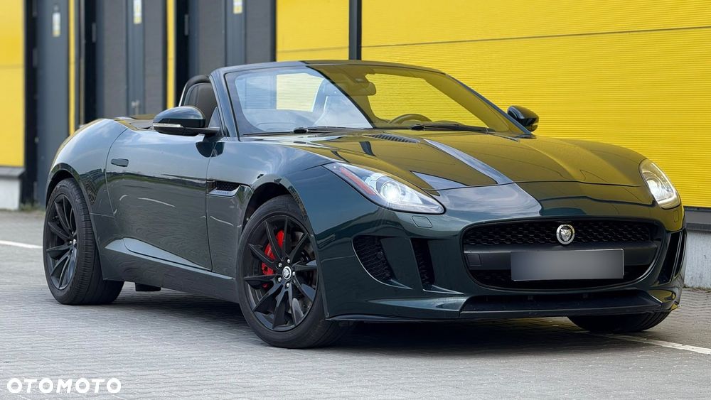 Jaguar F-Type R-Dynamic - 11