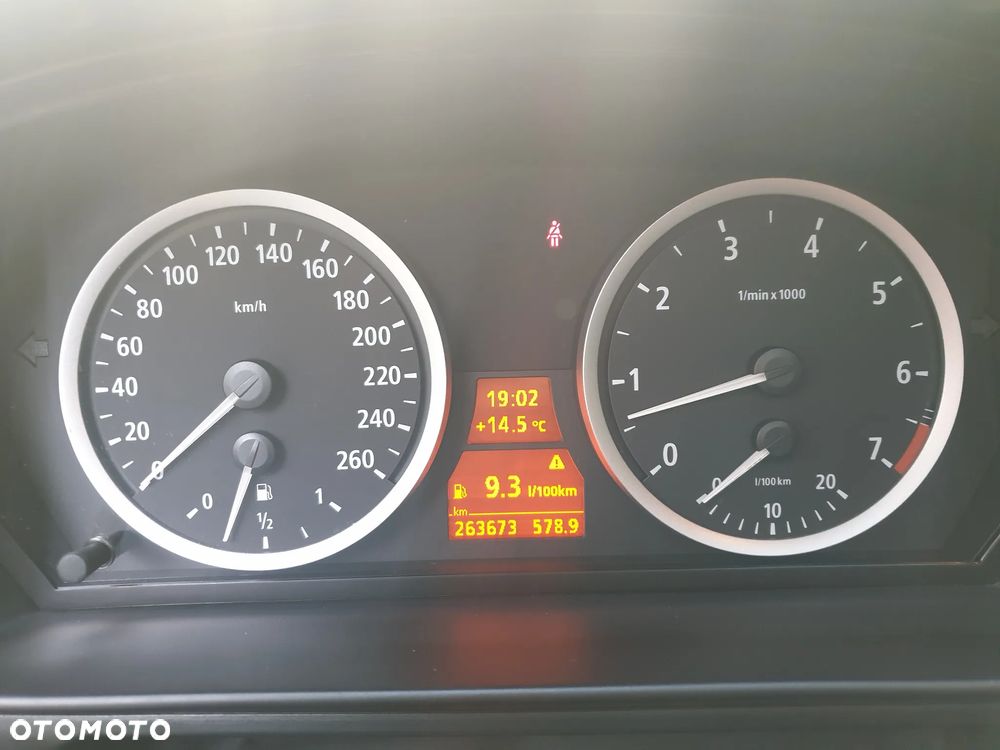 BMW Seria 5 - 22