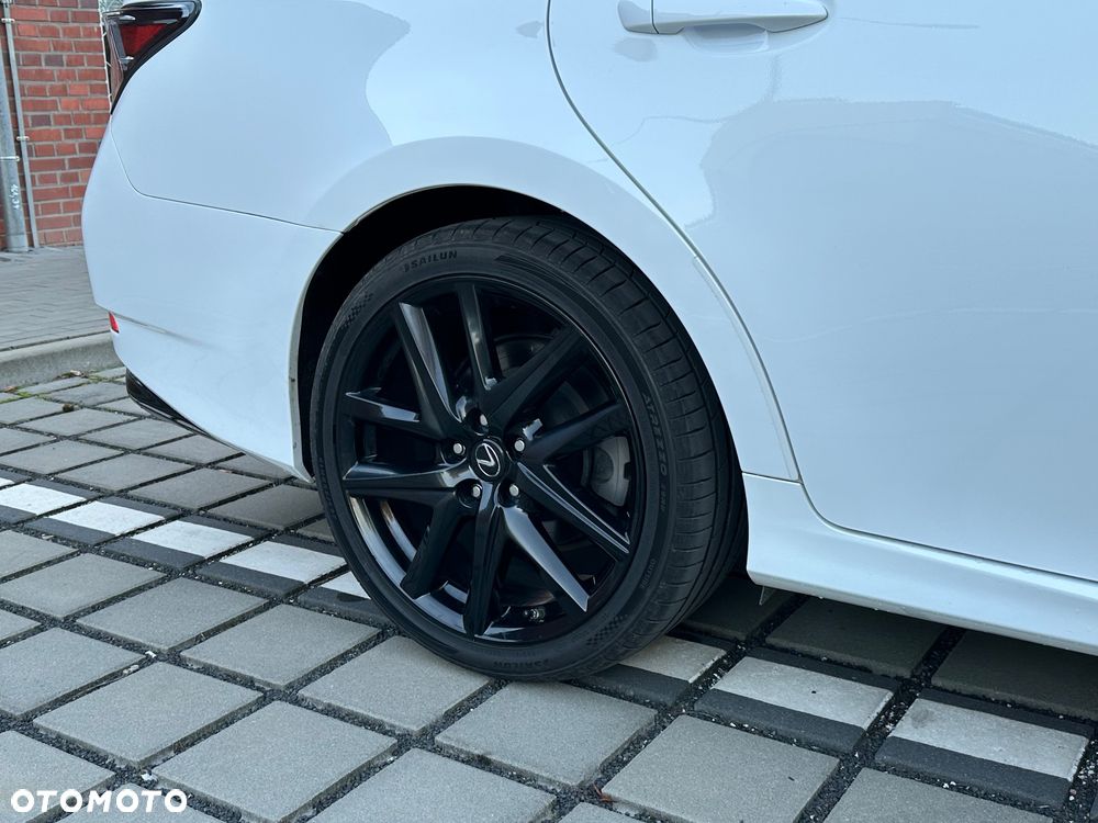 Lexus GS - 11