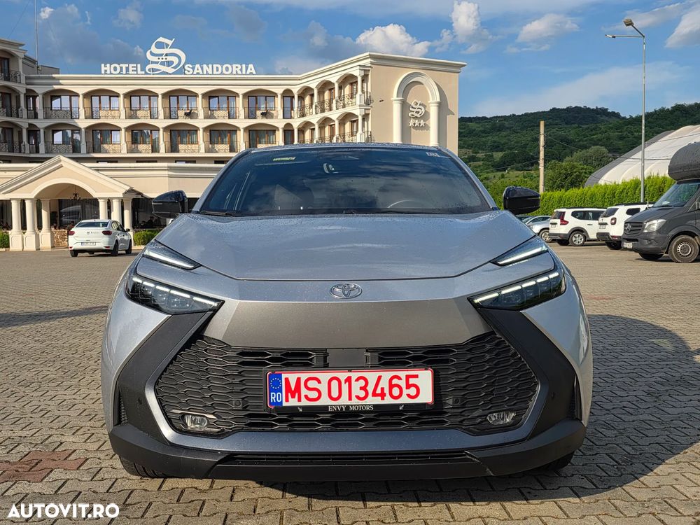 Toyota C-HR 2.0 HEV 197 CP 4x2 CVT Dynamic - 18