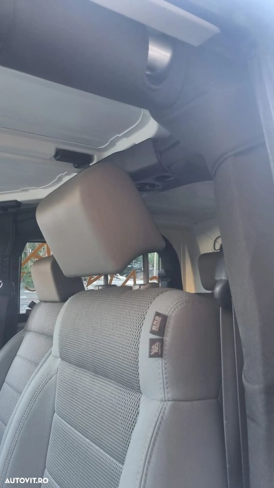 Jeep Wrangler - 21