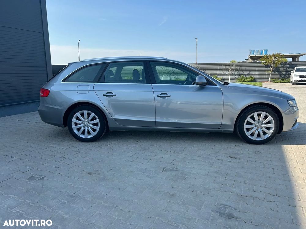 Audi A4 Avant 2.0 TDI - 10