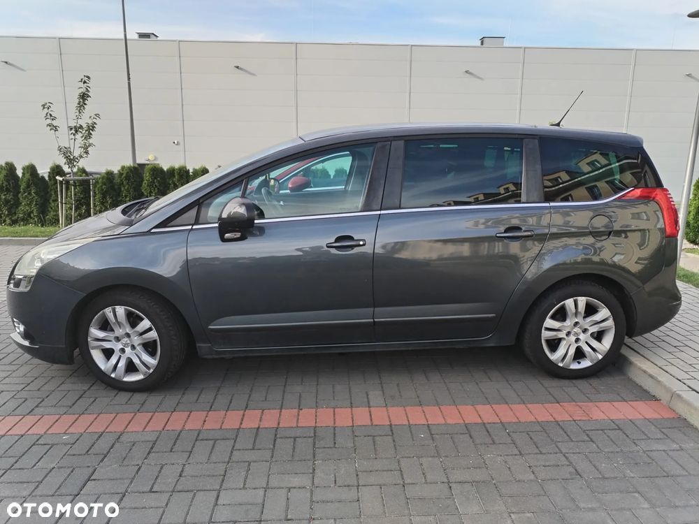 Peugeot 5008 - 7