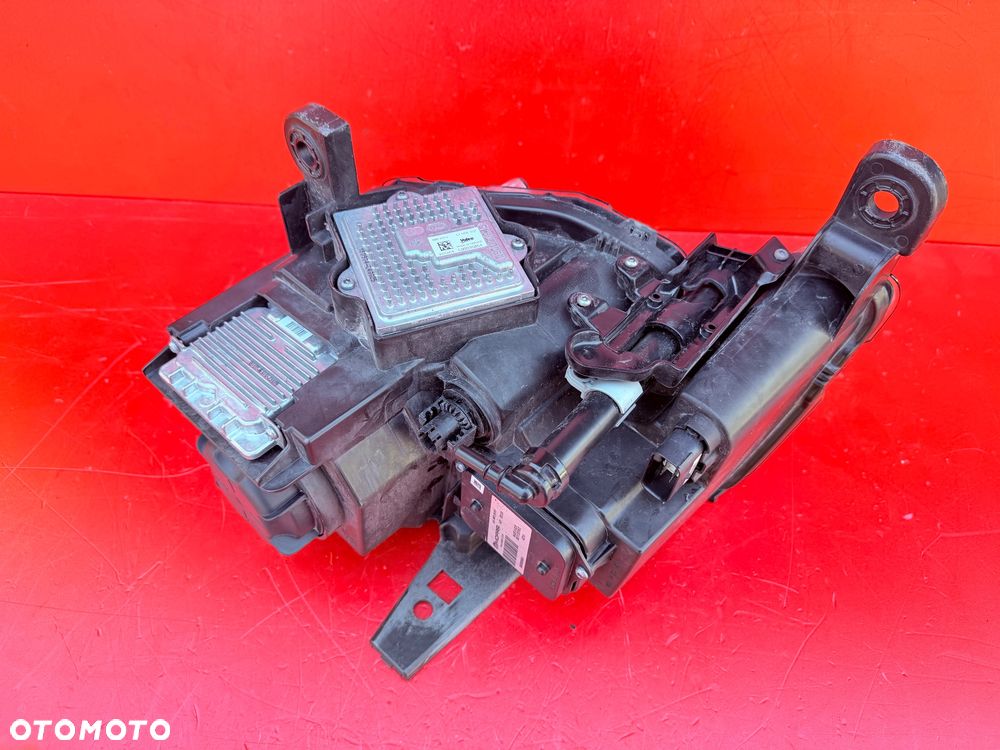 LAMPA PRAWA JEEP GRAND CHEROKEE WK2 lift LCI LIFT SRT CZARNA BI XENON EU BDB SKRĘTNA T77613B - 6