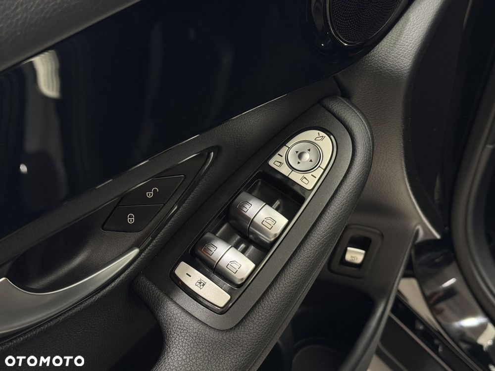 Mercedes-Benz GLC - 21