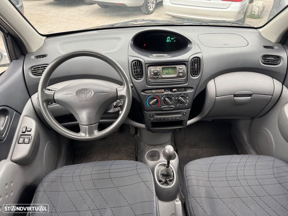 Toyota Yaris Verso 1.4 D-4D Sol - 16