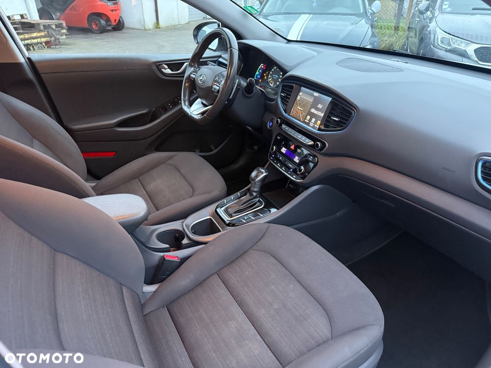 Hyundai IONIQ Hybrid Premium - 20