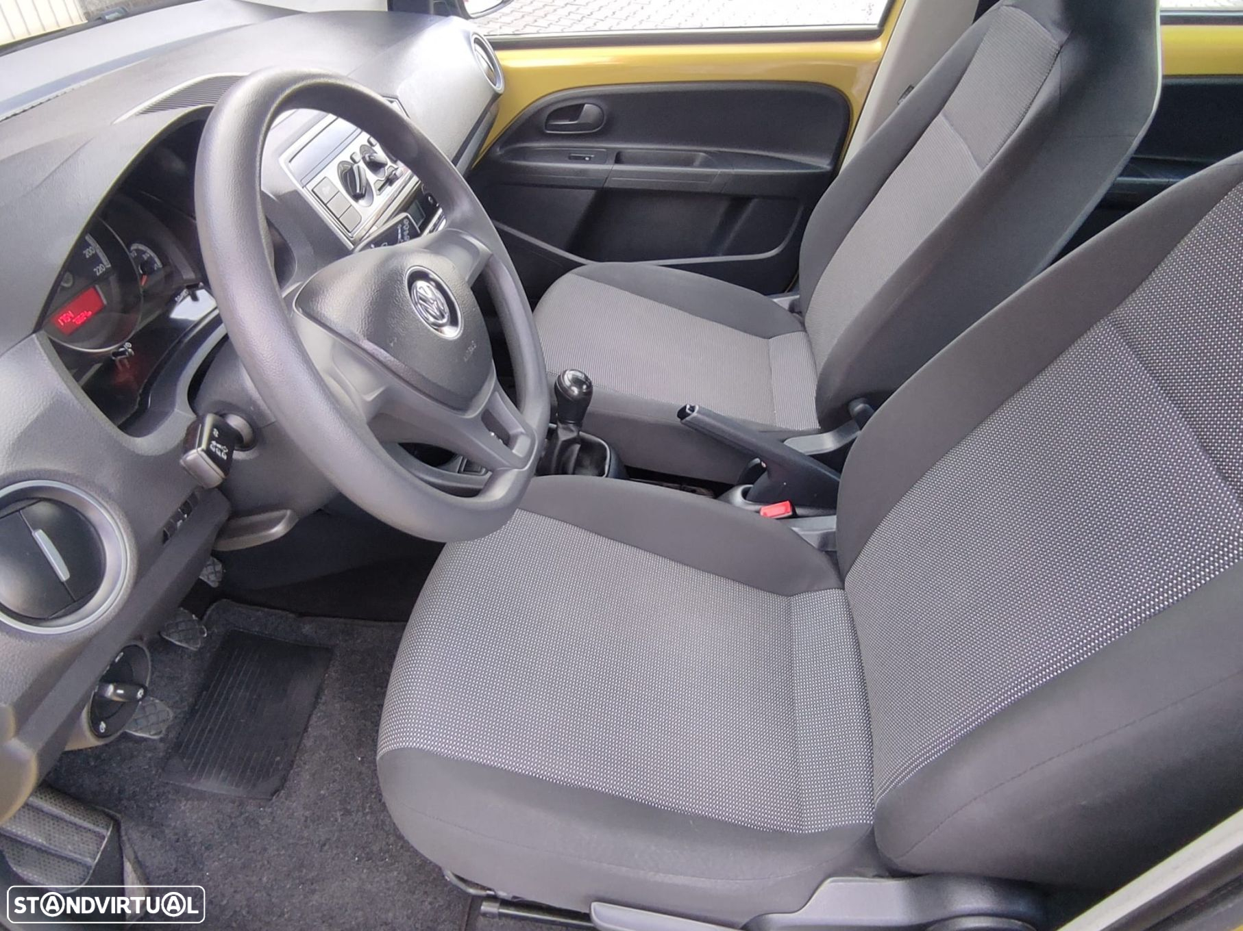 VW Up! - 12