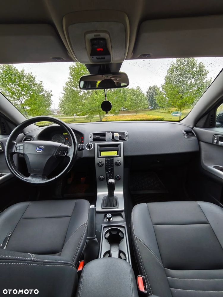 Volvo V50 2.0D Momentum - 8