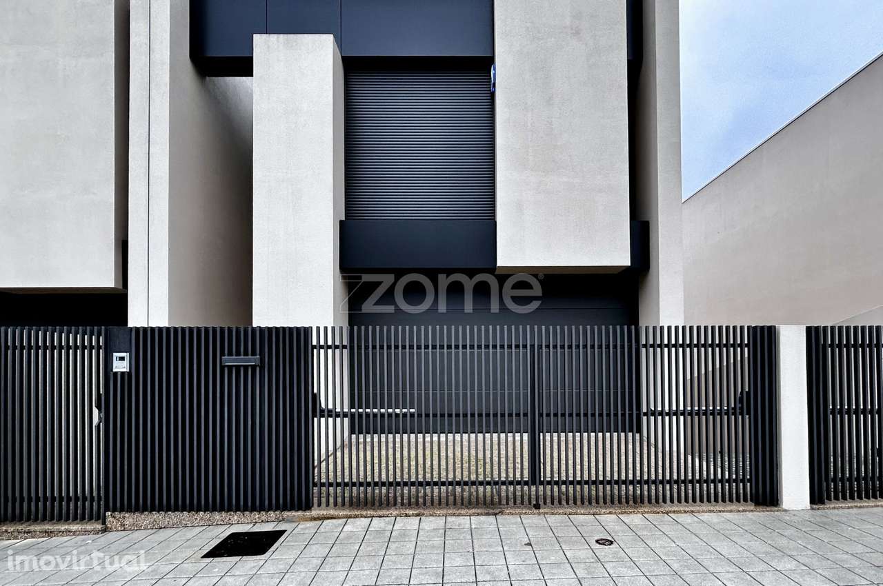 Moradia T3 com jardim em Gondomar - Grande imagem: 2/49