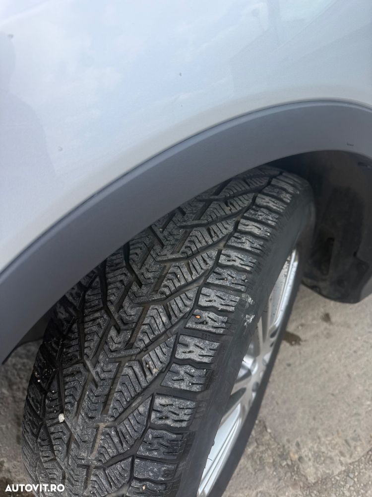 Ford Kuga 2.0 TDCi 4x4 Aut. Titanium - 8