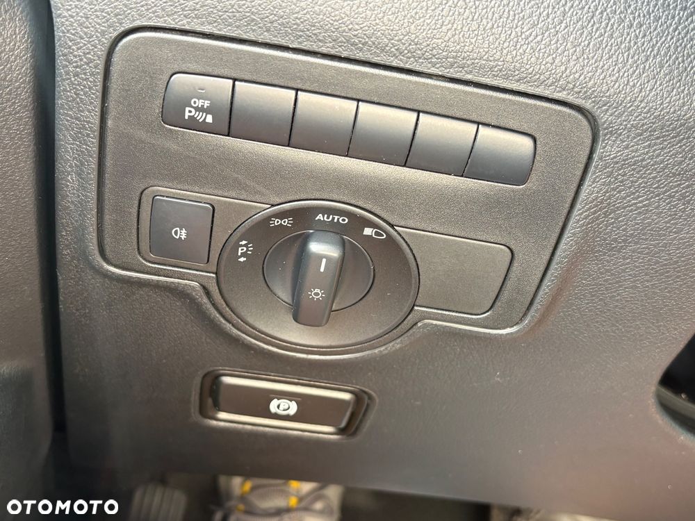Mercedes-Benz VITO - 12