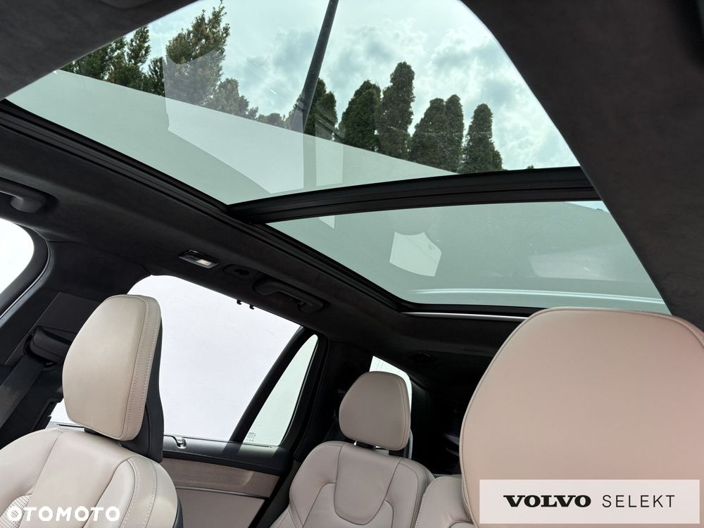 Volvo XC 90 - 25
