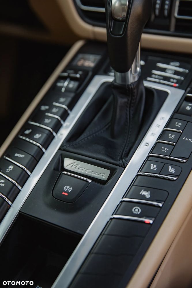 Porsche Macan PDK - 16