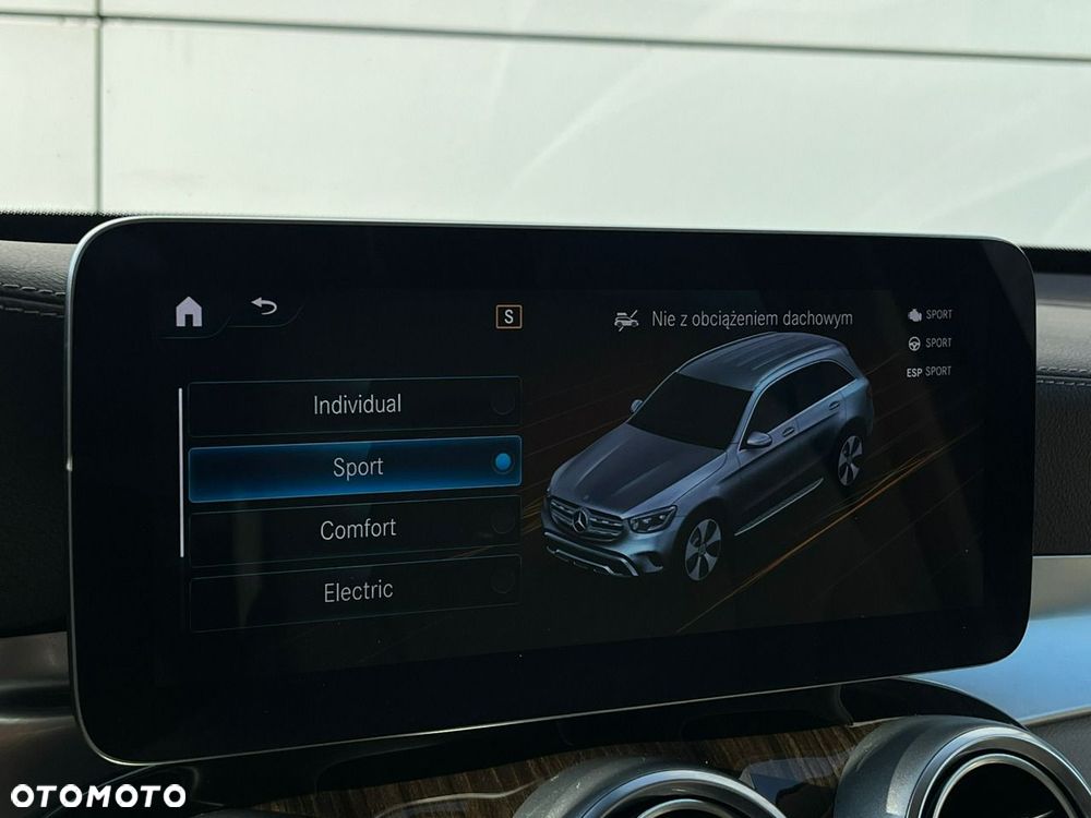 Mercedes-Benz GLC 300 e 4-Matic Business Edition - 39