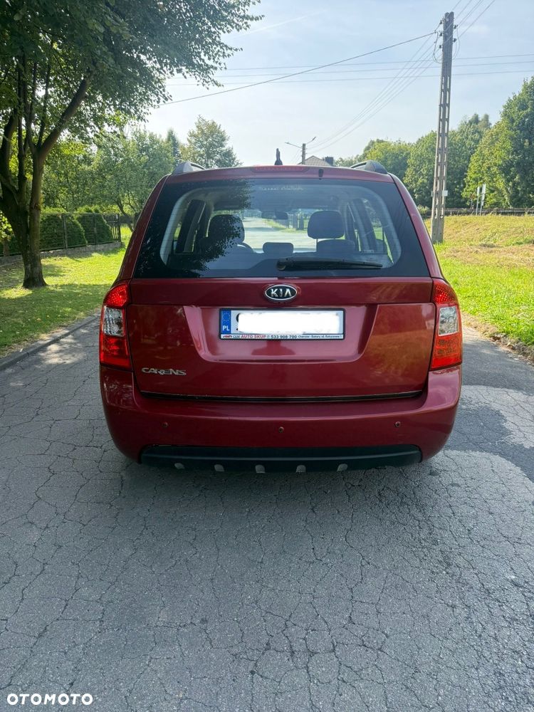 Kia Carens - 6