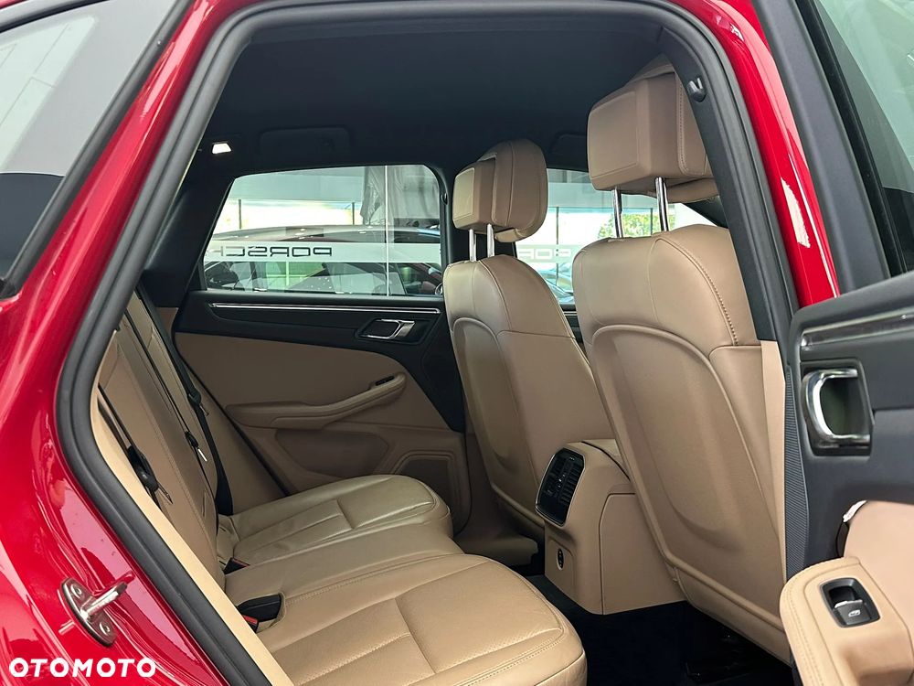Porsche Macan Standard - 19