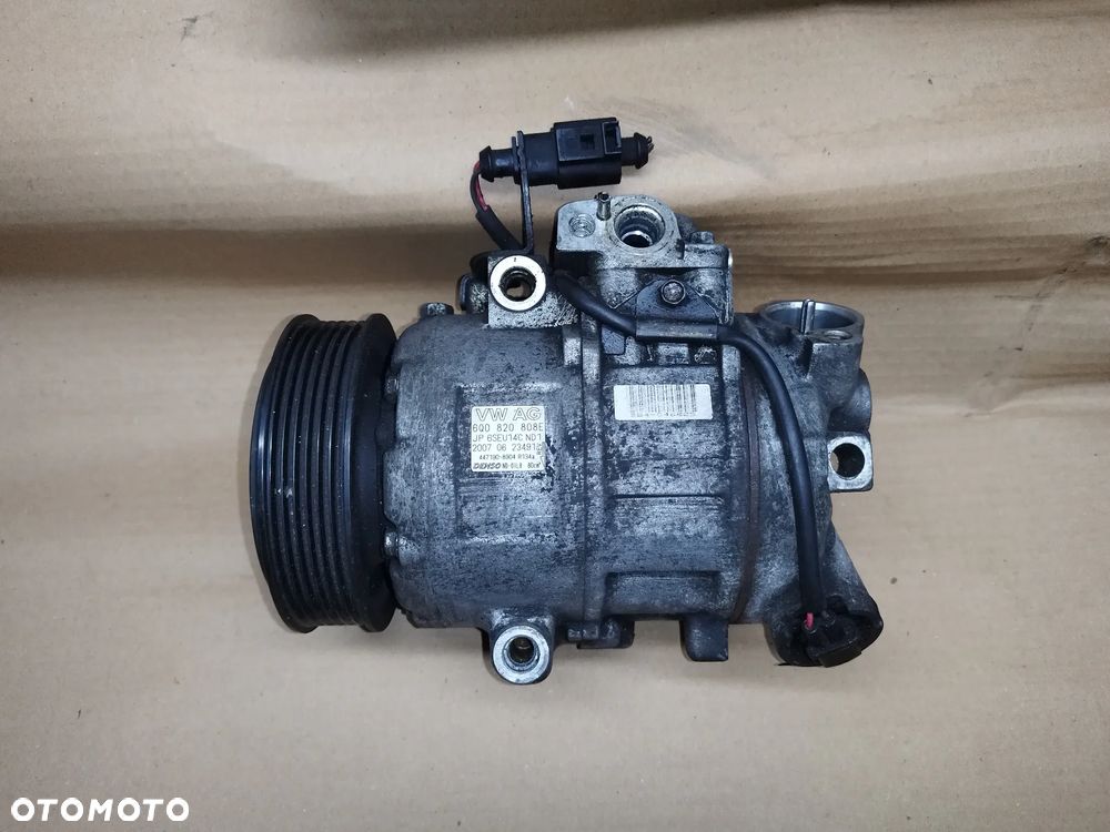 FABIA III VOLKSWAGEN POLO IV 1.2 12V SPRĘŻARKA KLIMATYZACJI 6Q0820808E - 1