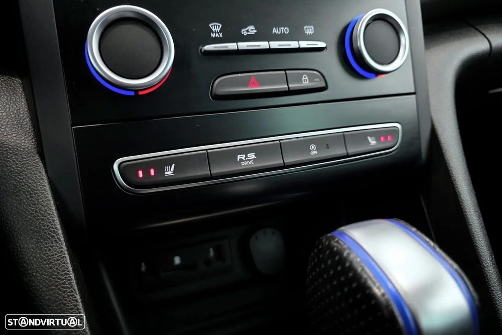 Renault Mégane 1.6 dCi GT EDC - 25