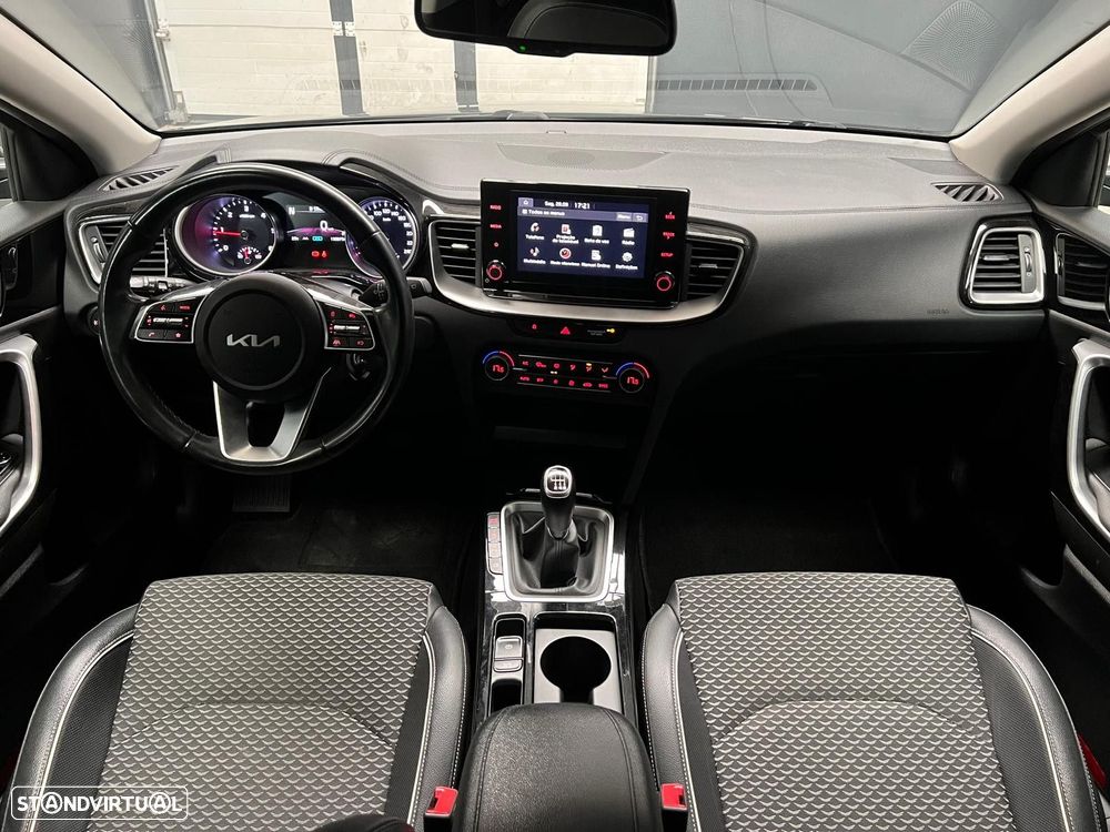 Kia Ceed SW 1.6 CRDi Nav Line - 11