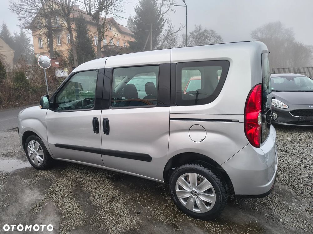 Fiat Doblo 1.6 16V Multijet Emotion - 8
