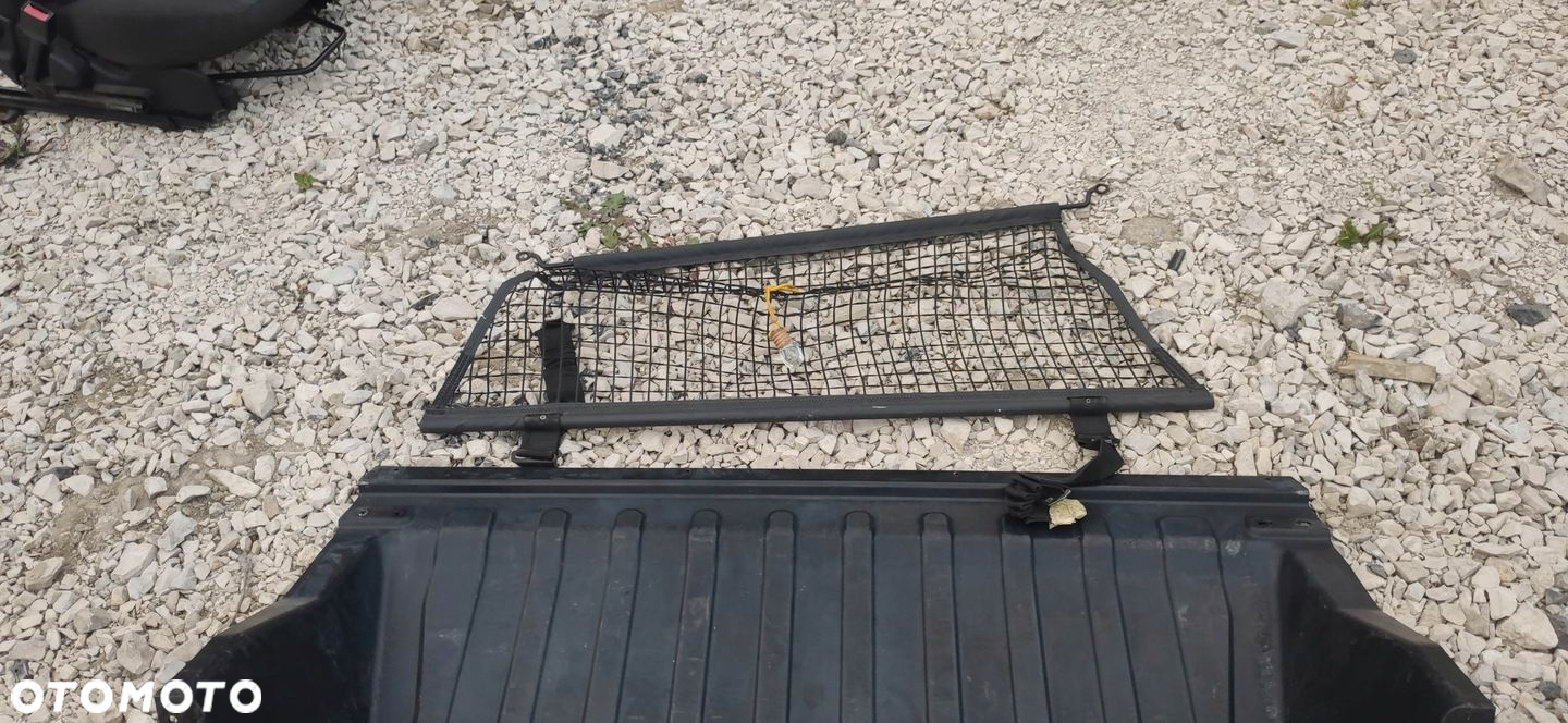 ŚCIANA GRODZIOWA KRATA FIESTA MK6 VAN 3D - 4