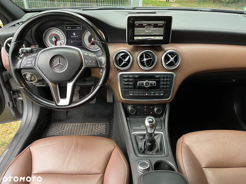 Mercedes-Benz Klasa A 180 CDI (BlueEFFICIENCY) Urban - 9
