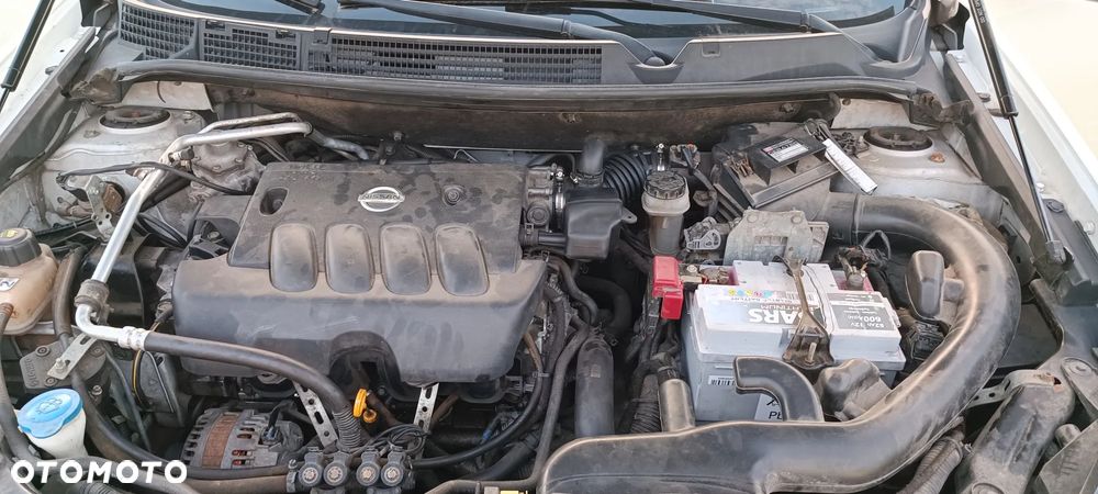 Nissan Qashqai 2.0 4x4 Lounge - 16
