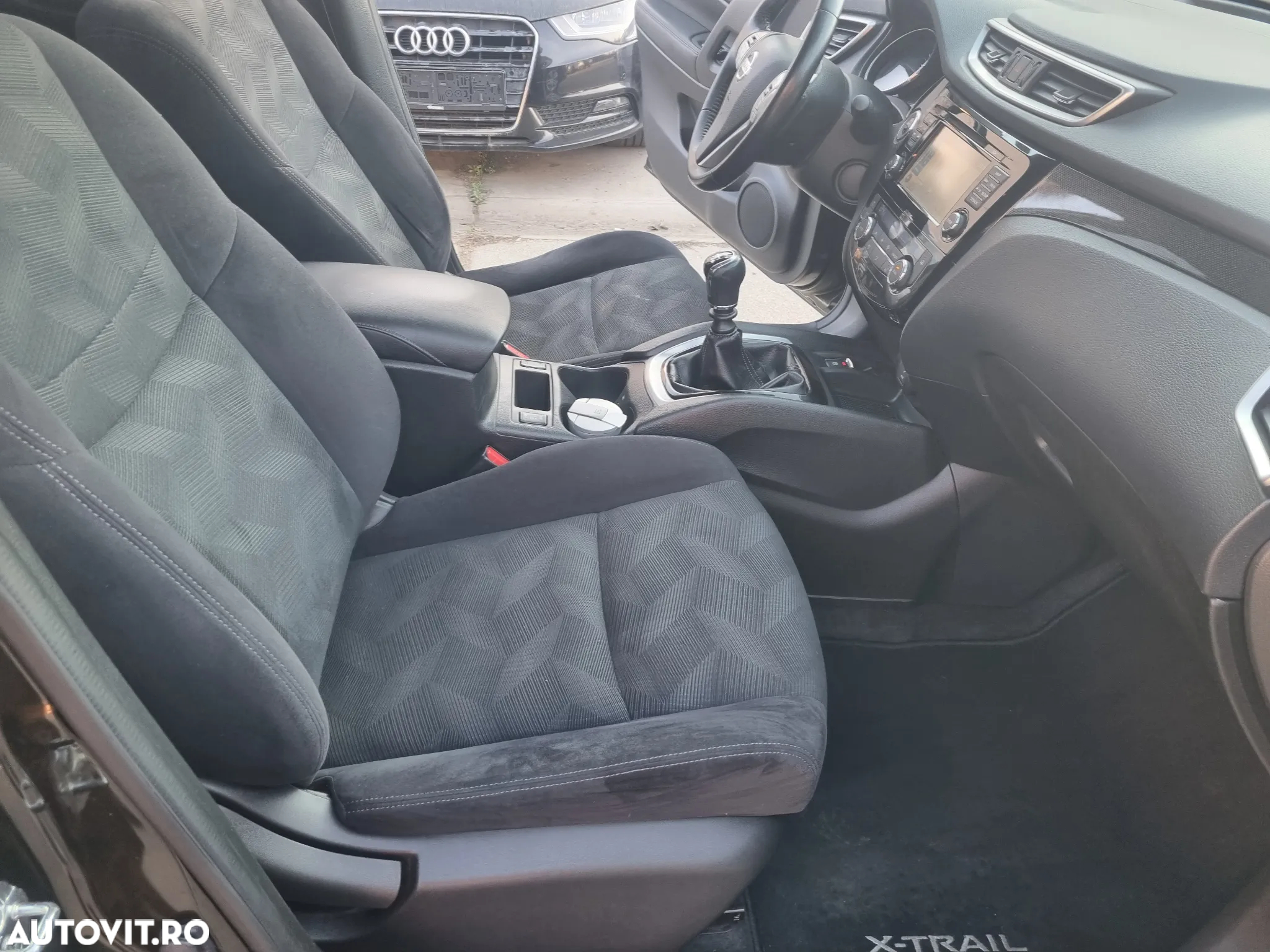 Nissan X-Trail 1.6 dCi Tekna - 10