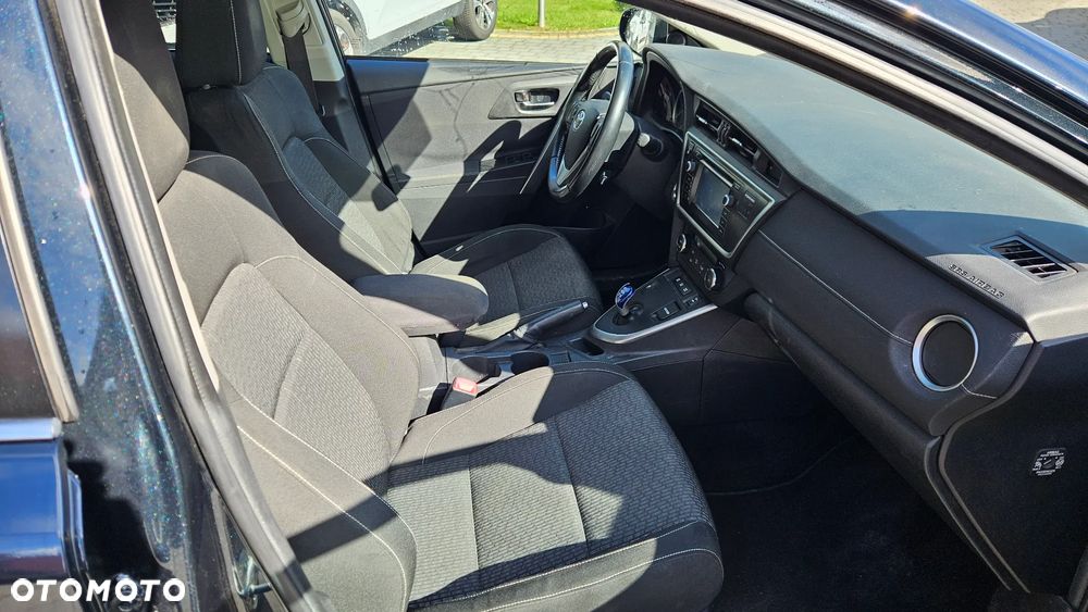 Toyota Auris 1.8 HSD Luna - 15